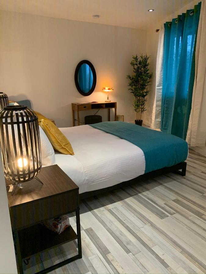 La Boheme - Bed & Breakfast โบรมอนต์ ภายนอก รูปภาพ